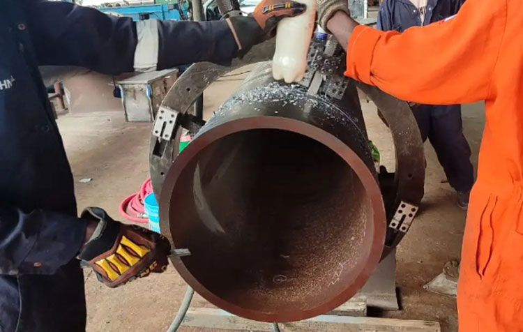 Pipe cold cutting at Port Harcourt-Nigeria