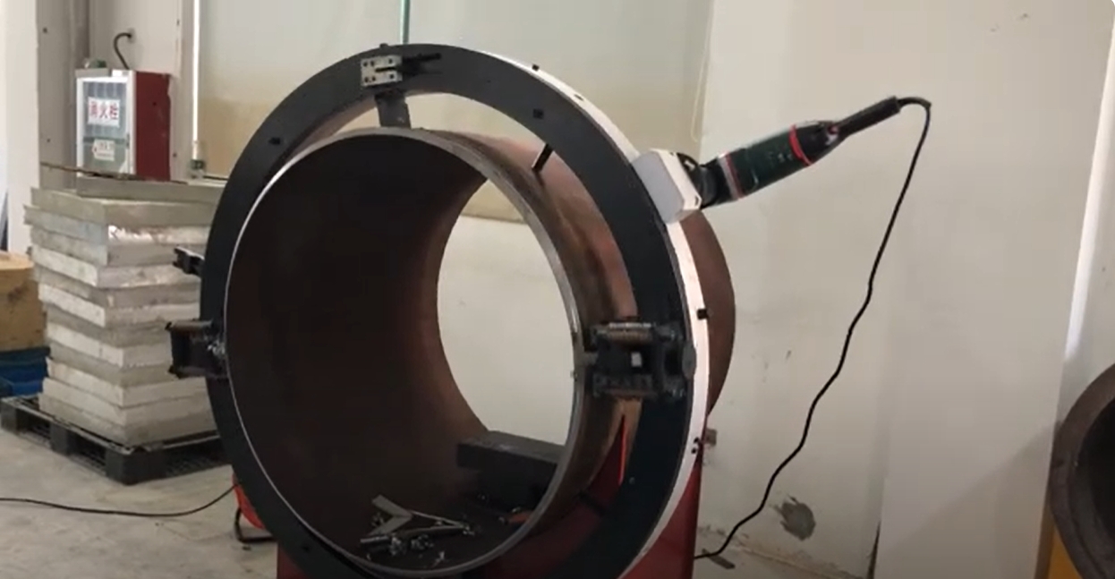 42"-48" Electric operated Pipe Cutting and Beveling Machine with O.D. Tracking Tool slide