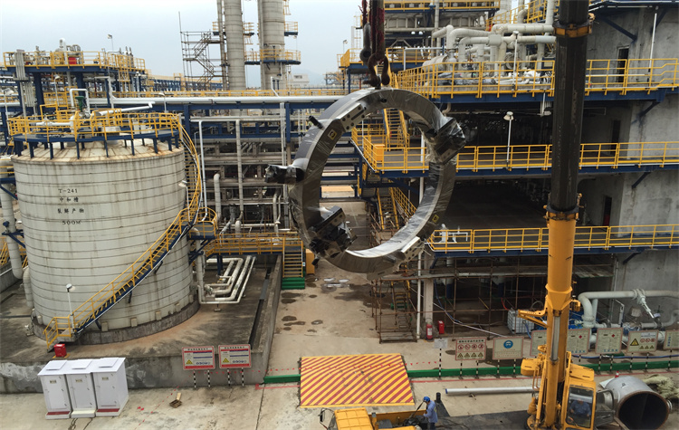 Chemical plant: 24″ Phenol Pipeline Maintain