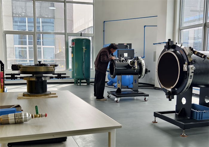 Customers from Thailand conduct on-site inspection of Portable Milling Machine