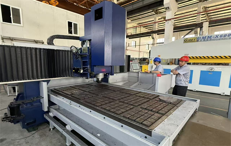 GNC-131MC-2513 Intelligent Edge Milling Machine