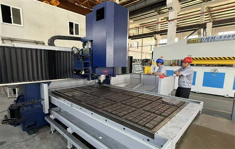 GNC-131MC-2513 Intelligent Edge Milling Machine